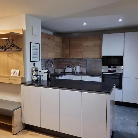 Avec Terrasse, Billard, Babyfoot Et Sauna A 500m Des Pistes, Parking Inclus - Fr-1-275-184 Apartment