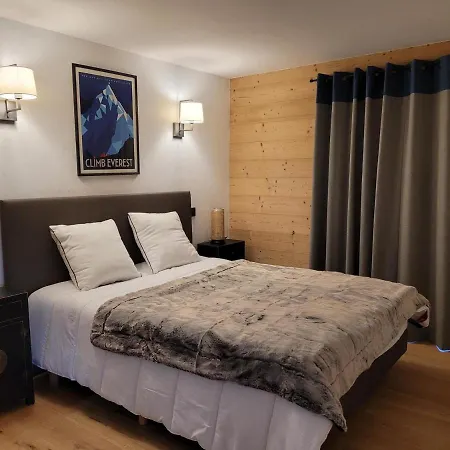 Avec Terrasse, Billard, Babyfoot Et Sauna A 500m Des Pistes, Parking Inclus - Fr-1-275-184 *